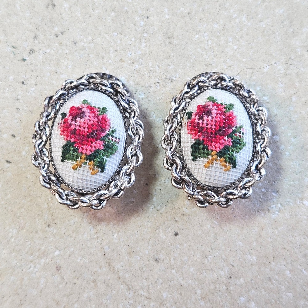 Vintage Petit Point Rose Needlepoint Clip On‎ Earrings Silver Tone Oval Floral